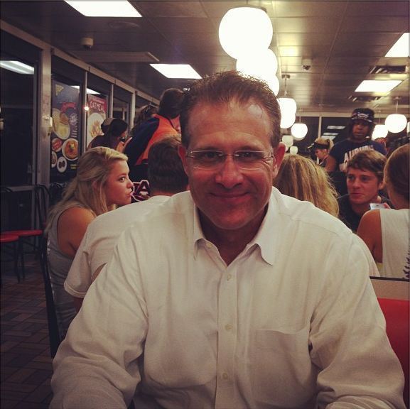 gus-malzahn-waffle-house-3b1ee90911b26b52.jpg